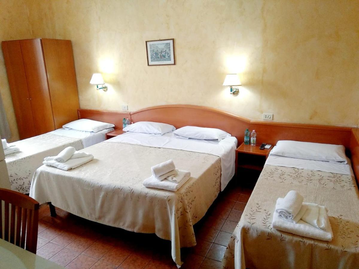 Hotel Ferrari — Foto’s 3