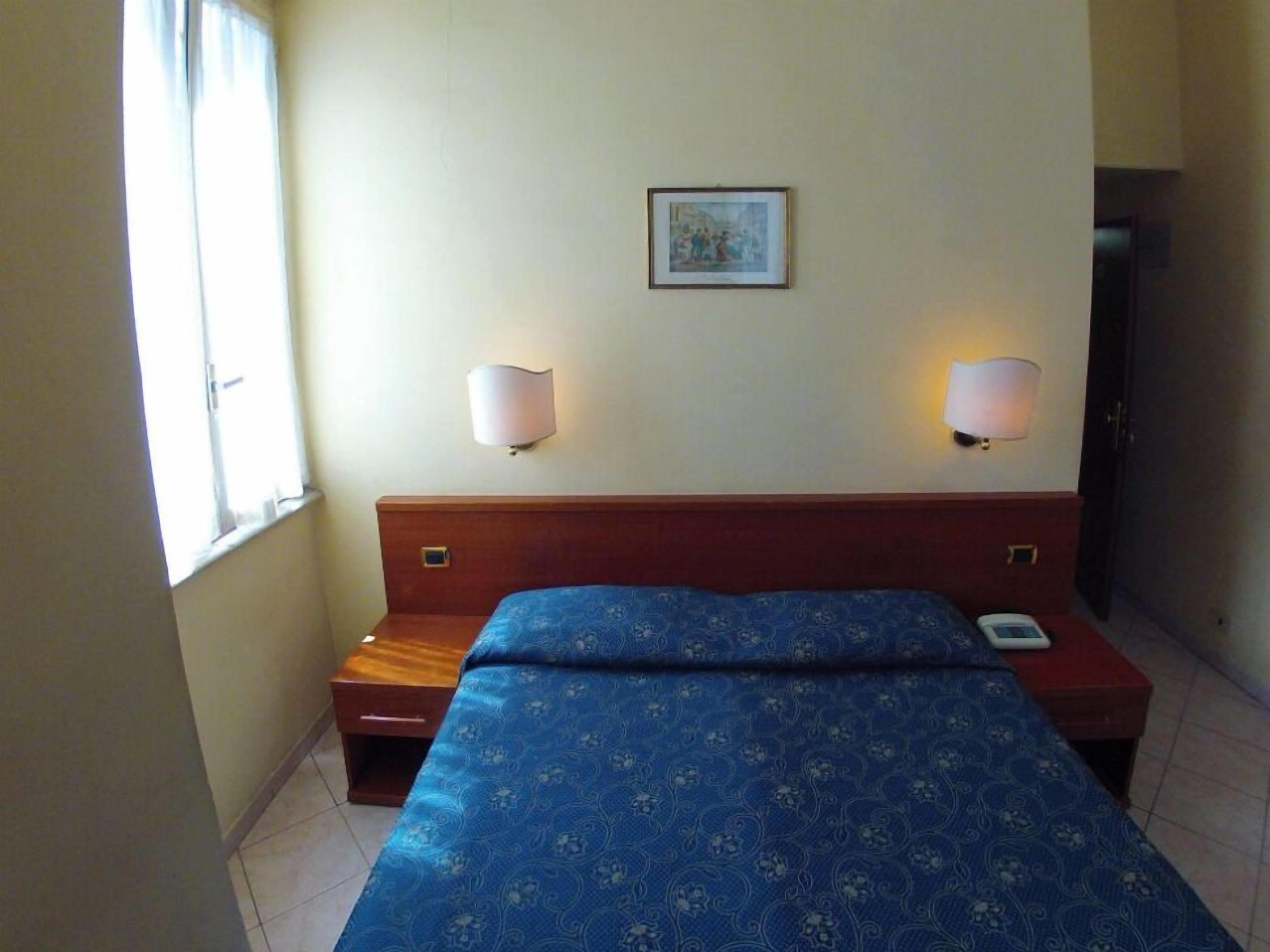 Hotel Ferrari — Foto’s 1